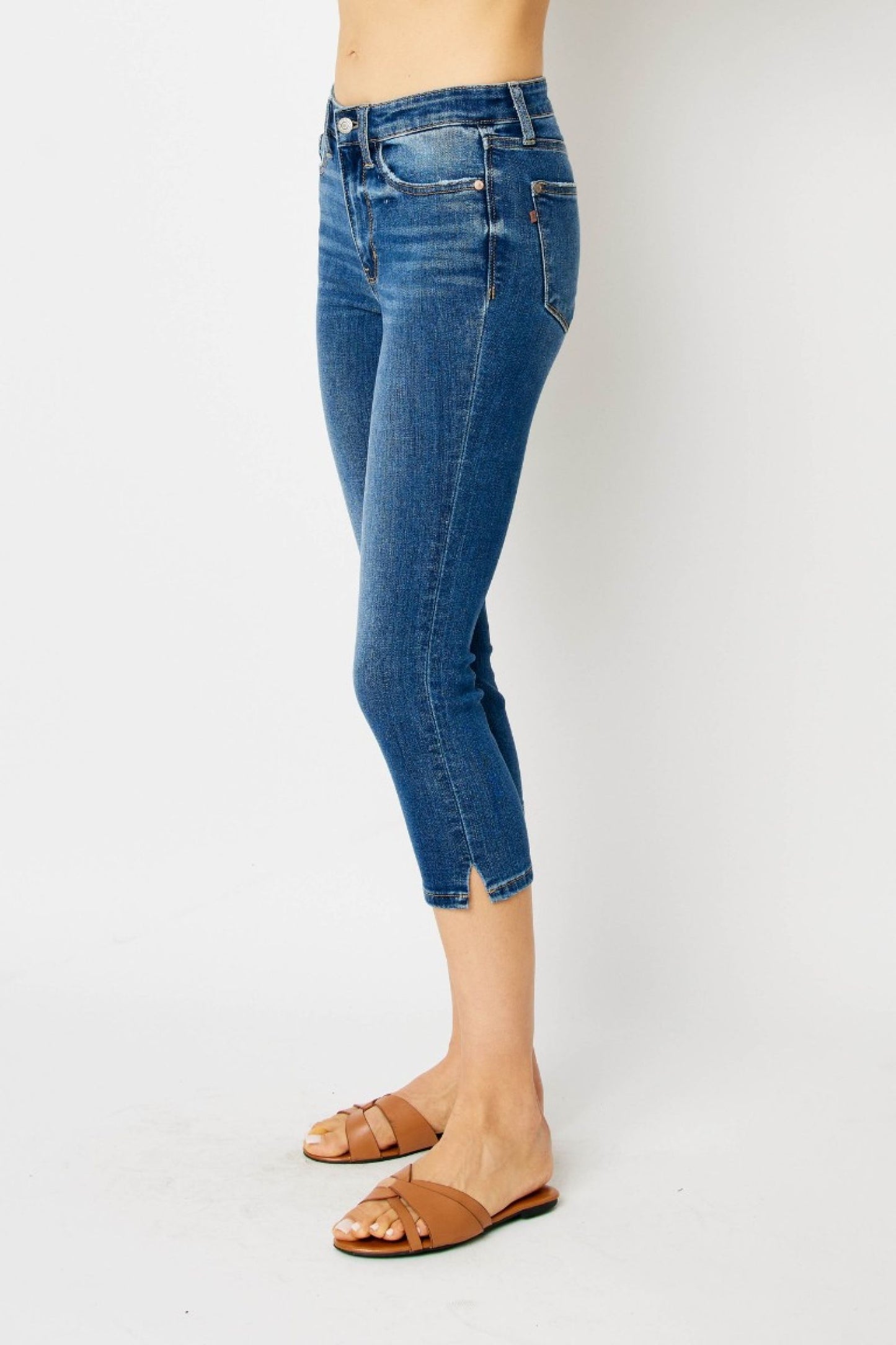 Falling For You Capris | Judy Blue Mid Rise Denim Capris