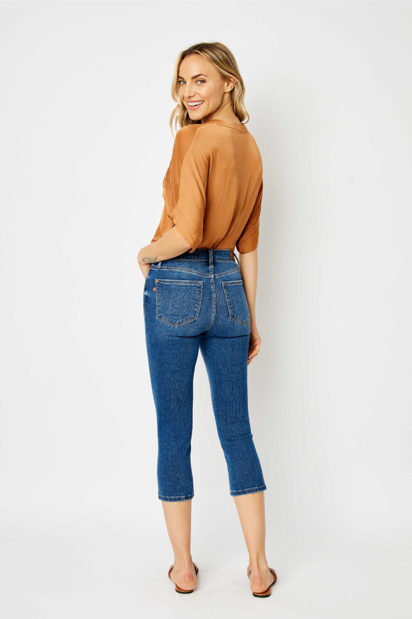 Falling For You Capris | Judy Blue Mid Rise Denim Capris