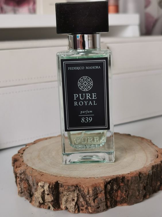 FM World For Him 839 | Pure Royal For Him 839