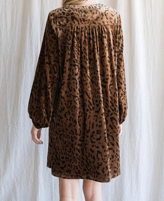 Keepin’ it Sassy! Dress | Velvet Leopard Shift Dress
