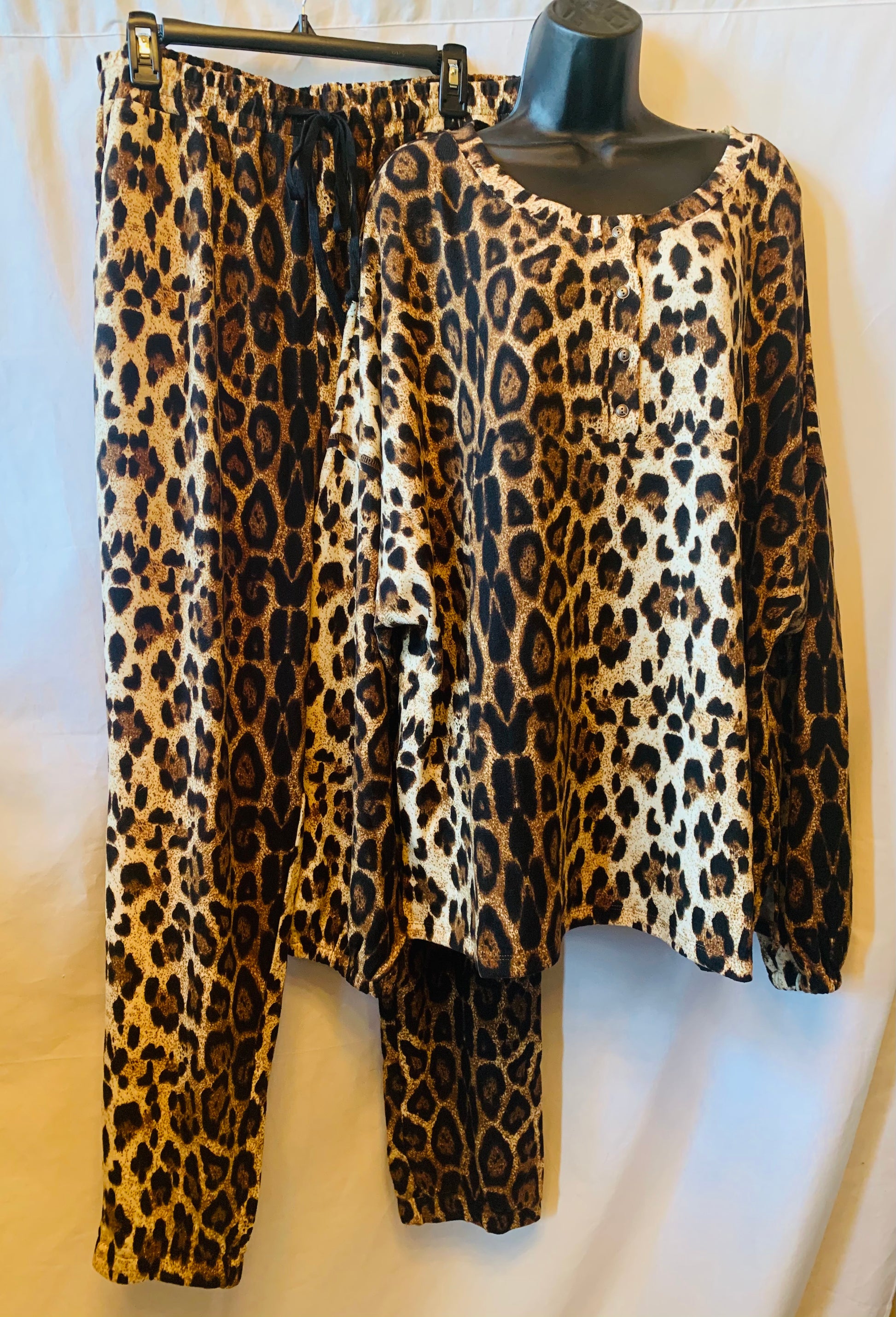 Perfect Romance Loungewear Plus Set | ODDI Leopard Plus Loungewear Set