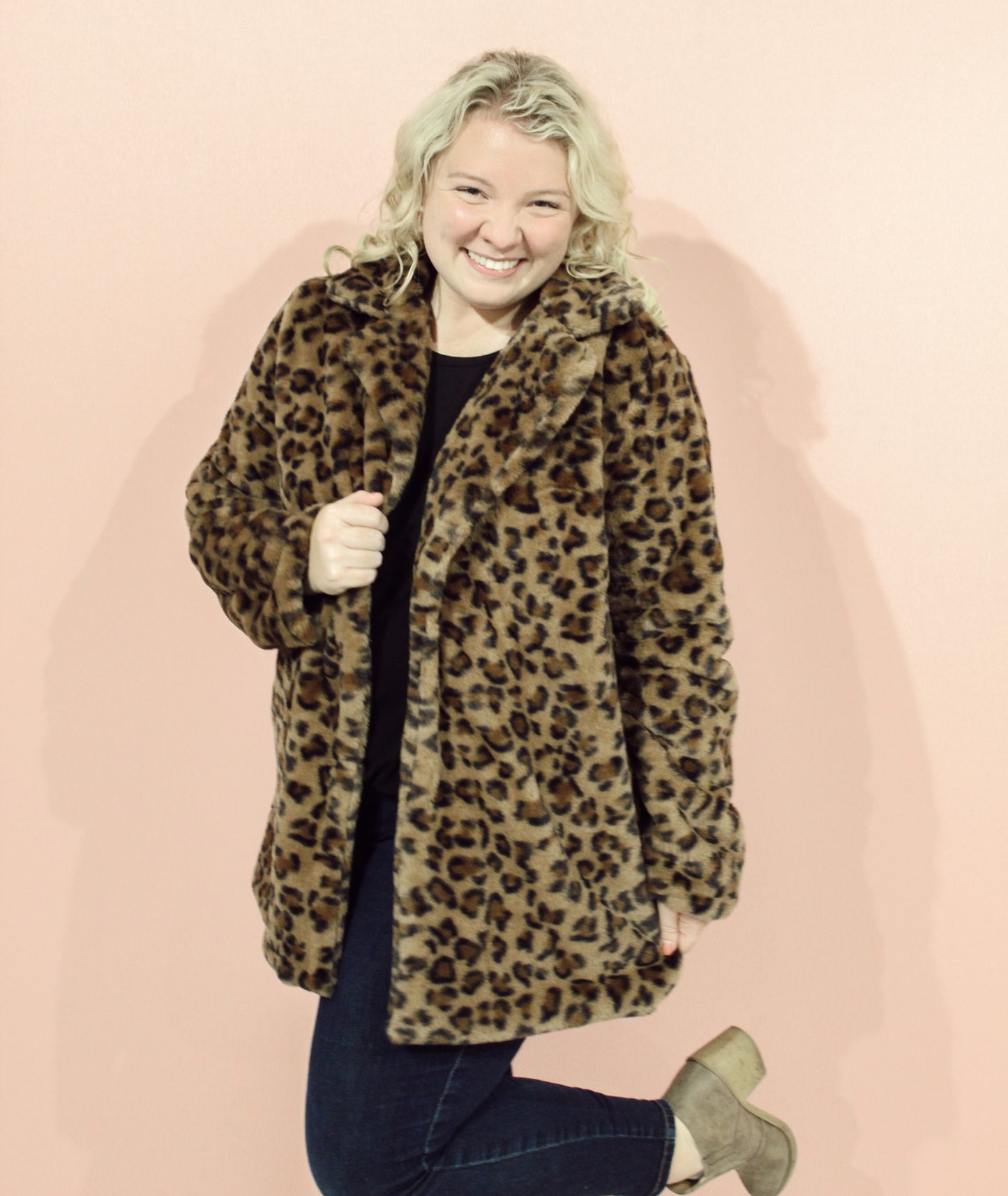 Wrapped Around Your Finger Coat | Soft Fluffy Leopard Coat with Pockets