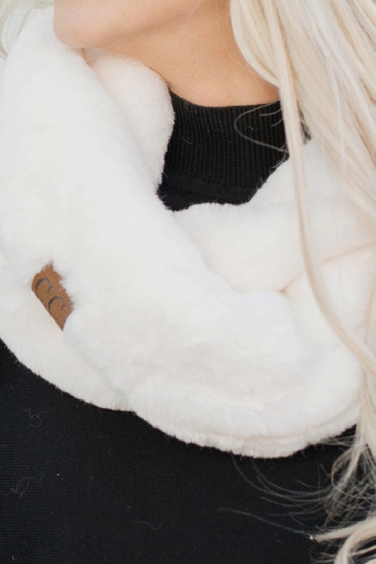 Truly Contagious Faux Fur CC Mocha Scarf